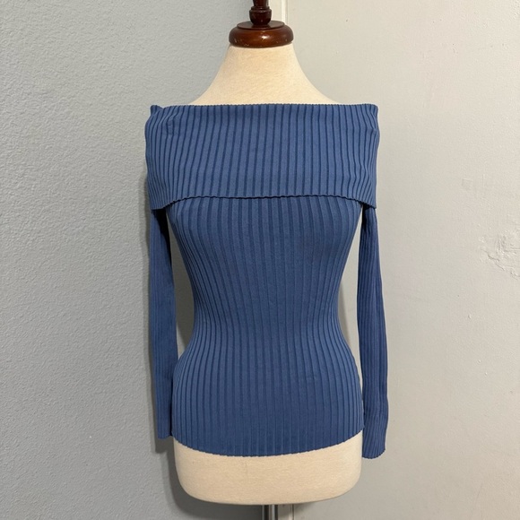 BCBGMaxAzria Blue Off-the-Shoulder Elegant Stretchy Sweater Size XXS - Picture 1 of 17